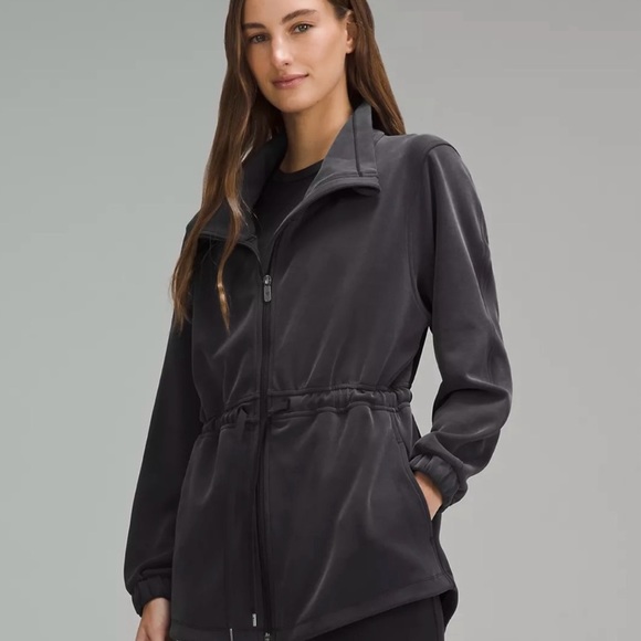 Lululemon Cinch-Waist Softstreme Jacket (Graphite Grey, 8) - Picture 10 of 10